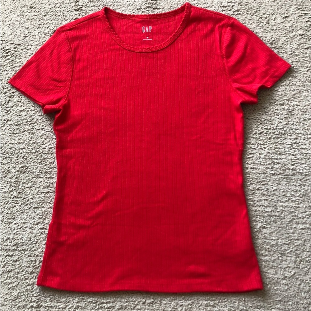 Gap Short Sleeve T-shirt.NWOT.